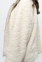 Load image into Gallery viewer, Vintage x Cream Fleece (XS-L)