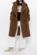 Load image into Gallery viewer, Modern x Teddybear Faux Fur Camel Trench (XS-M)