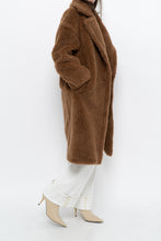 Load image into Gallery viewer, Modern x Teddybear Faux Fur Camel Trench (XS-M)