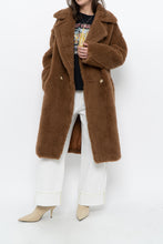 Load image into Gallery viewer, Modern x Teddybear Faux Fur Camel Trench (XS-M)