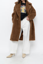 Load image into Gallery viewer, Modern x Teddybear Faux Fur Camel Trench (XS-M)
