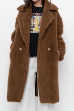 Load image into Gallery viewer, Modern x Teddybear Faux Fur Camel Trench (XS-M)