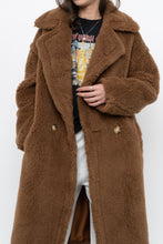 Load image into Gallery viewer, Modern x Teddybear Faux Fur Camel Trench (XS-M)