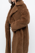 Load image into Gallery viewer, Modern x Teddybear Faux Fur Camel Trench (XS-M)