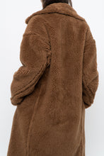 Load image into Gallery viewer, Modern x Teddybear Faux Fur Camel Trench (XS-M)