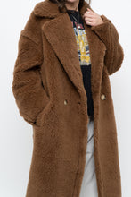 Load image into Gallery viewer, Modern x Teddybear Faux Fur Camel Trench (XS-M)