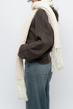 Load image into Gallery viewer, Vintage x Handknit Cream Crochet Scarf