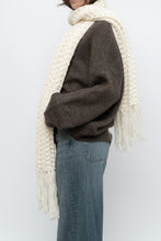Load image into Gallery viewer, Vintage x Handknit Cream Crochet Scarf