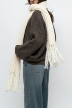 Load image into Gallery viewer, Vintage x Handknit Cream Crochet Scarf