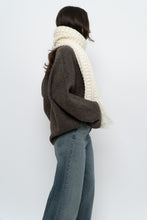 Load image into Gallery viewer, Vintage x Handknit Cream Crochet Scarf
