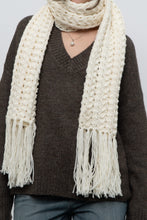 Load image into Gallery viewer, Vintage x Handknit Cream Crochet Scarf