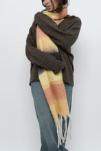Load image into Gallery viewer, Modern x Yellow, Peach Chunky Soft Knit Scarf