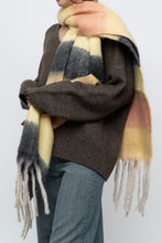 Load image into Gallery viewer, Modern x Yellow, Peach Chunky Soft Knit Scarf