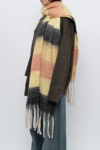 Load image into Gallery viewer, Modern x Yellow, Peach Chunky Soft Knit Scarf