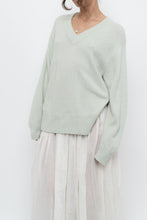 Load image into Gallery viewer, vince x pale green pure cashmere sweater (xs-m)