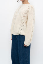 Load image into Gallery viewer, Vintage x Cream Handknit Trangle Patterned Sweater (XS-M)