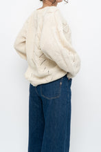 Load image into Gallery viewer, Vintage x Cream Handknit Trangle Patterned Sweater (XS-M)