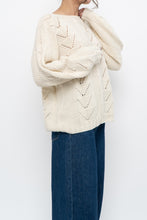 Load image into Gallery viewer, Vintage x Cream Handknit Trangle Patterned Sweater (XS-M)