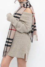 Load image into Gallery viewer, Vintage x Beige Plaid Wool-blend Scarf