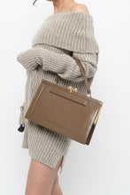 Load image into Gallery viewer, Vintage x Made in Canada x Light Brown Structured Leather Purse