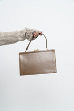 Load image into Gallery viewer, Vintage x Made in Canada x Light Brown Structured Leather Purse