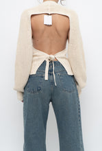 Load image into Gallery viewer, ZARA x Deadstock Cream Chunky Knit Open Back Sweater (M)