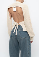 Load image into Gallery viewer, ZARA x Deadstock Cream Chunky Knit Open Back Sweater (M)