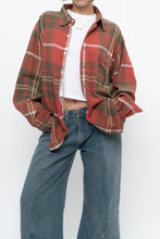 Load image into Gallery viewer, Vintage x Made in Portugal x GAP Light Red Plaid Flannel Shirt (XS-L)