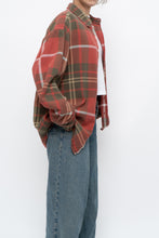 Load image into Gallery viewer, Vintage x Made in Portugal x GAP Light Red Plaid Flannel Shirt (XS-L)