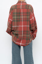 Load image into Gallery viewer, Vintage x Made in Portugal x GAP Light Red Plaid Flannel Shirt (XS-L)