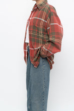 Load image into Gallery viewer, Vintage x Made in Portugal x GAP Light Red Plaid Flannel Shirt (XS-L)