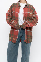 Load image into Gallery viewer, Vintage x Made in Portugal x GAP Light Red Plaid Flannel Shirt (XS-L)