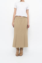 Load image into Gallery viewer, Vintage x Made in Italy x Beige Pleated Wool Maxi Skirt (S)