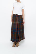 Load image into Gallery viewer, Vintage x Made in Scotland x Brown, Navy Plaid Pleated Wool Maxi Skirt (XS)
