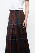 Load image into Gallery viewer, Vintage x Made in Scotland x Brown, Navy Plaid Pleated Wool Maxi Skirt (XS)