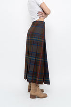 Load image into Gallery viewer, Vintage x Made in Scotland x Brown, Navy Plaid Pleated Wool Maxi Skirt (XS)