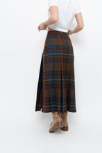 Load image into Gallery viewer, Vintage x Made in Scotland x Brown, Navy Plaid Pleated Wool Maxi Skirt (XS)