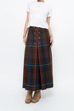 Load image into Gallery viewer, Vintage x Made in Scotland x Brown, Navy Plaid Pleated Wool Maxi Skirt (XS)