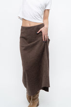 Load image into Gallery viewer, Modern x Brown Knit Maxi Skirt (XS)
