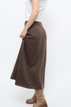 Load image into Gallery viewer, Modern x Brown Knit Maxi Skirt (XS)