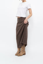 Load image into Gallery viewer, Modern x Brown Knit Maxi Skirt (XS)