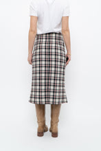 Load image into Gallery viewer, Vintage x Made in Canada x White Plaid Cotton Midi Skirt (S, M)