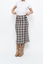 Load image into Gallery viewer, Vintage x Made in Canada x White Plaid Cotton Midi Skirt (S, M)