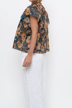Load image into Gallery viewer, TROVATA x BIRDS OF PARADISE x Teal Floral Cotton Short Sleeve Blouse (XS, S)