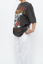 Load image into Gallery viewer, Modern x GUNS N ROSES Grey Graphic Tee (XS-L)