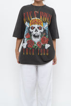 Load image into Gallery viewer, Modern x GUNS N ROSES Grey Graphic Tee (XS-L)
