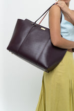 Load image into Gallery viewer, KATE SPADE x Plum Leather Oversized Purse