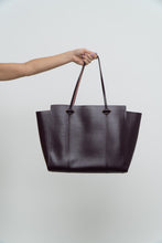 Load image into Gallery viewer, KATE SPADE x Plum Leather Oversized Purse