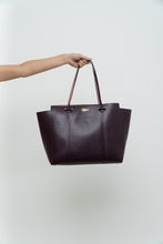 Load image into Gallery viewer, KATE SPADE x Plum Leather Oversized Purse