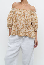 Load image into Gallery viewer, THE GREAT x Tan Floral Cotton Off-Shoulder Blouse (XS-M)